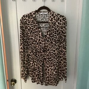 Women’s Leopard Print Button-Down Blouse – Size 1X